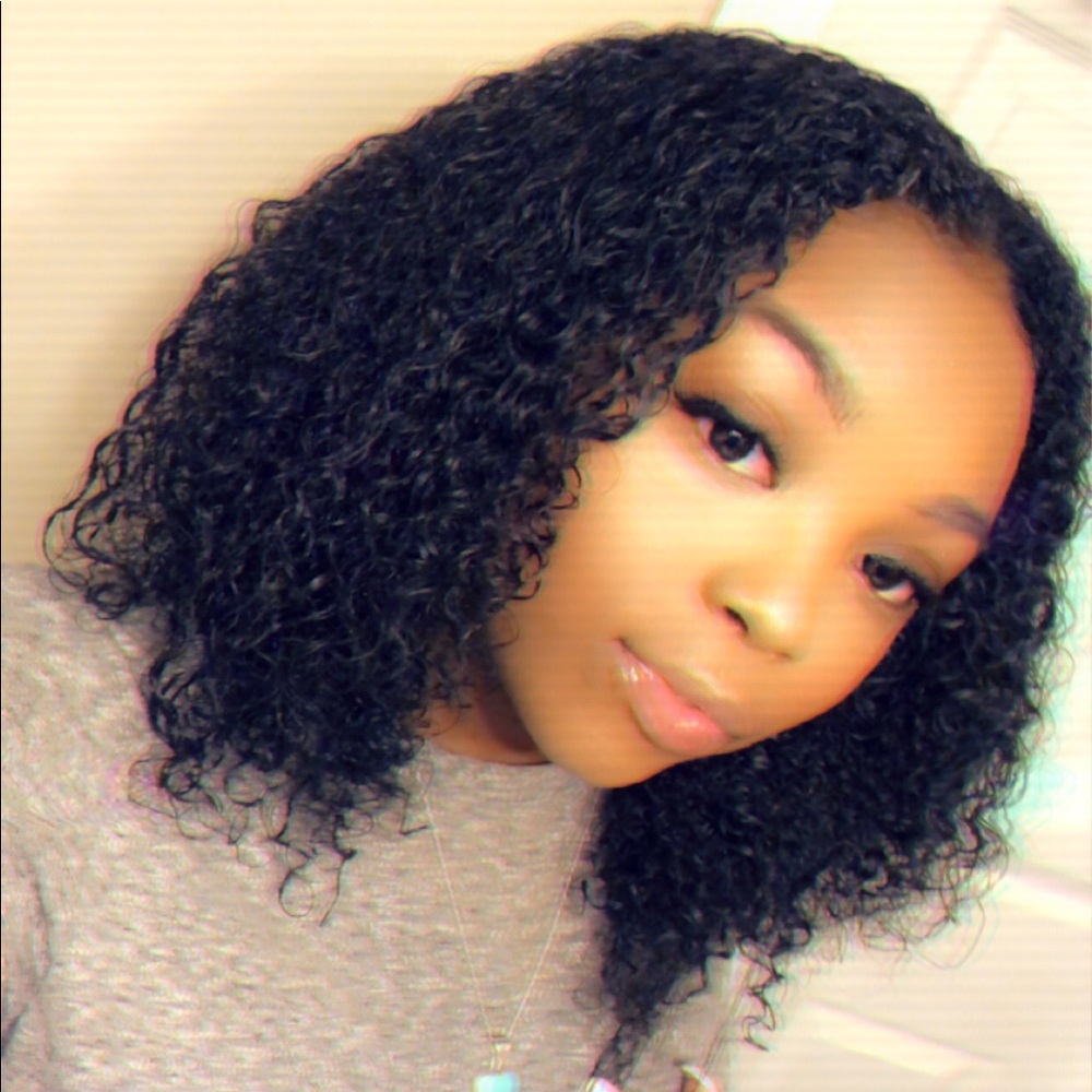 Meet your Posher, Alayah